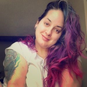 Meet your Posher, Laura